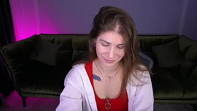 CassandraGood online show from December 4, 8:05 am