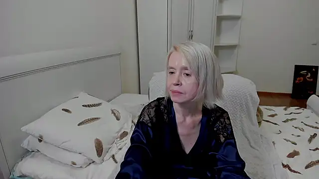 aminalive online show from October 19, 9:06 pm