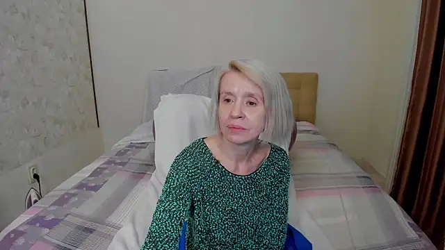 aminalive online show from September 19, 8:19 pm