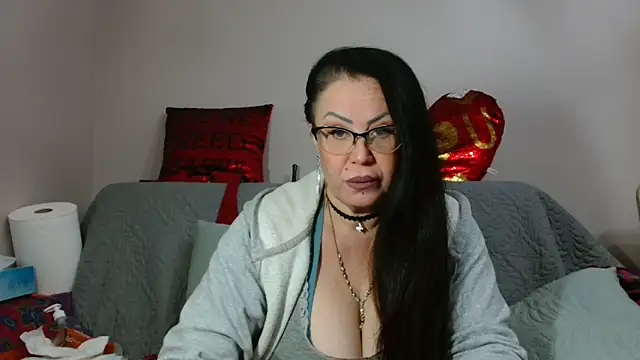 MISTRESS AMAZON FIRE online show from October 19, 6:43 pm