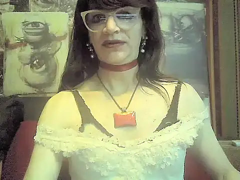 TheBlackWtch online show from June 23, 9:07 am