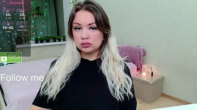 elven dreams  online show from November 9, 7:21 pm