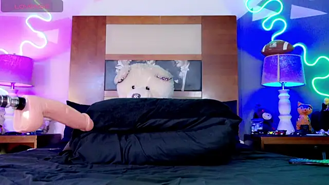 ashley 19xx online show from March 21, 12:48 am