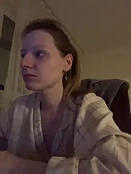 MaryHiggins online show from April 1, 7:55 pm