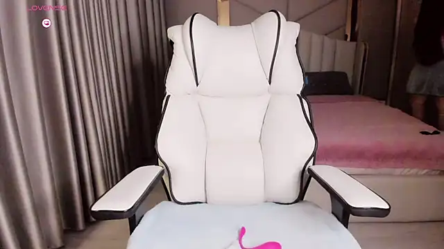 Girl  Funny online show from January 8, 6:34 pm