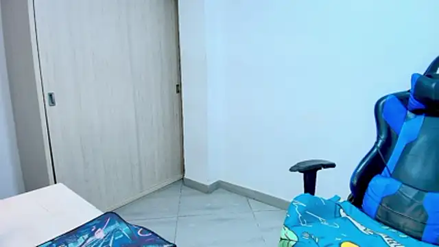 sophiax-x online show from December 14, 8:03 pm