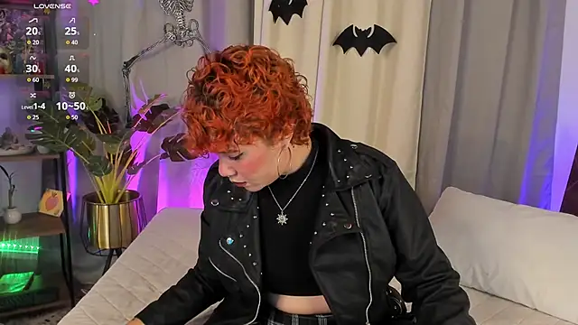 Amy art online show from October 28, 8:25 pm