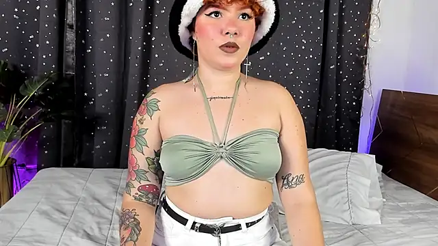 Snapshot of Amy_art chatting on September 19, 9:03 pm Amy art online show from September 19, 9:03 pm