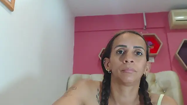 Snapshot of Amber_Moore chatting on September 30, 12:38 am Amber Moore online show from September 30, 12:38 am