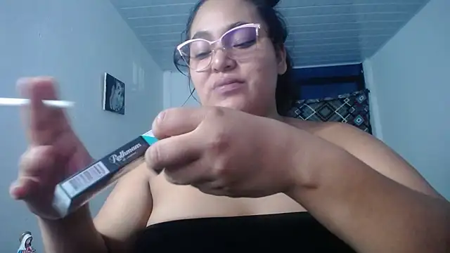 Snapshot of sirena_15 chatting on September 12, 4:13 am sirena 15 online show from September 12, 4:13 am
