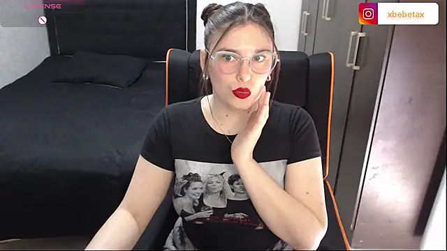 xxbbtaa online show from October 29, 6:10 pm