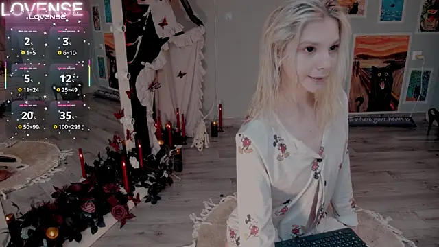 Careful i bite online show from October 29, 6:07 am