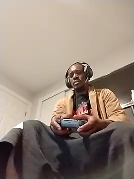 We-Will-Make-u-Cum online show from December 5, 3:06 am