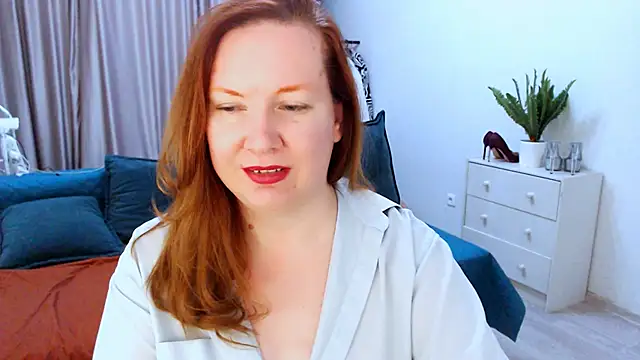 GoddessLara online show from October 4, 12:16 am