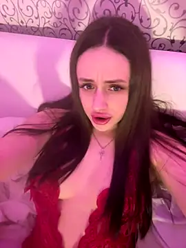 Lisaaan online show from December 1, 3:04 pm