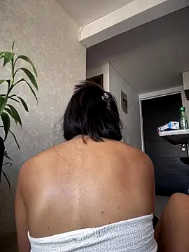 DulceLenns online show from September 9, 6:08 pm