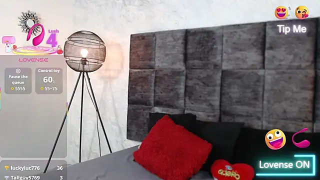 Snapshot of SusanRodriguez_ chatting on September 19, 9:14 pm SusanRodriguez online show from September 19, 9:14 pm