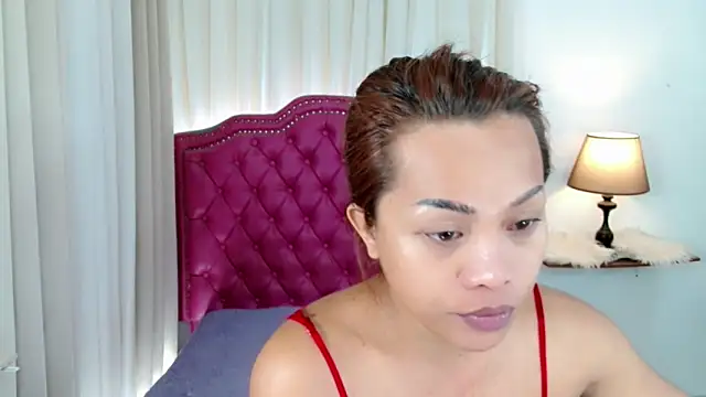 DreamLADYBOY online show from April 12, 11:39 pm