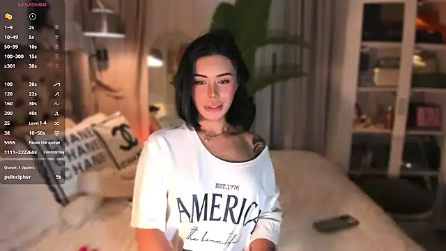 ZyraGoddes online show from June 29, 4:17 pm