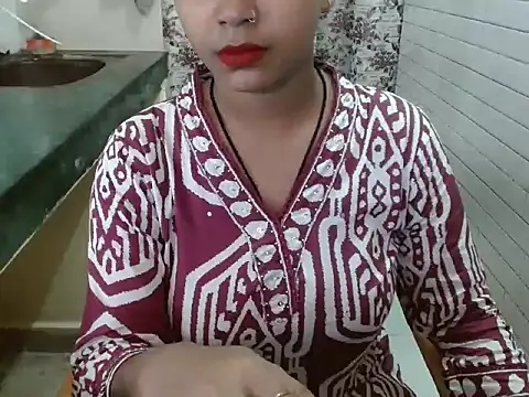 LovingPihu online show from October 4, 5:35 am