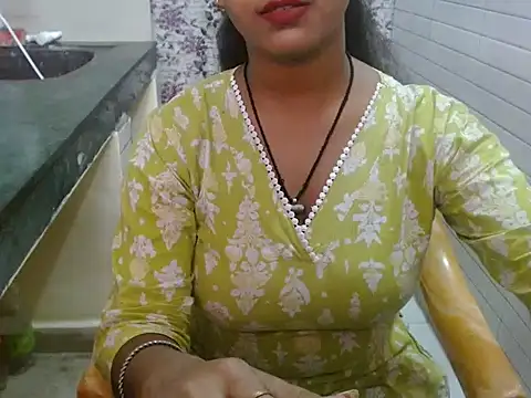 LovingPihu online show from September 13, 6:21 am