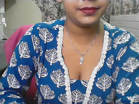 LovingPihu online show from June 13, 6:22 am