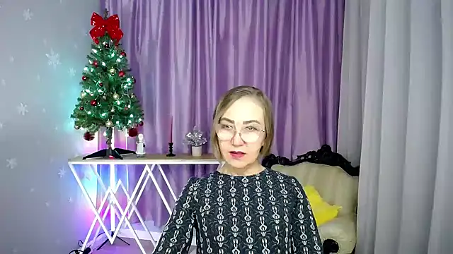 queen a n i online show from December 21, 11:14 am