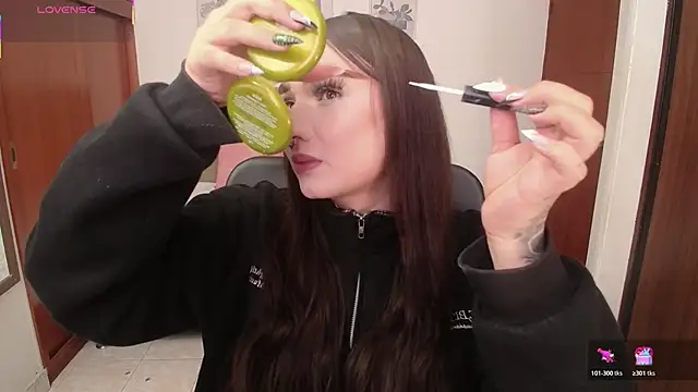 Miley Baker online show from January 17, 2:24 pm