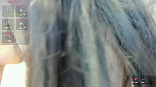 Snapshot of Naila18 chatting on September 20, 6:45 am Naila18 online show from September 20, 6:45 am