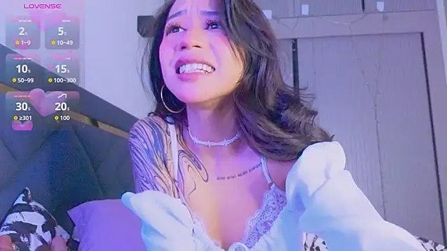 Mia Tin online show from February 11, 8:32 pm