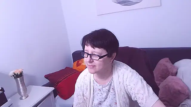 ChristaRose online show from November 28, 10:24 pm