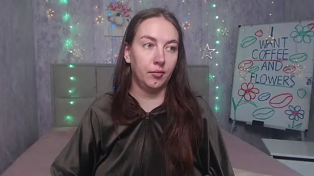 Snapshot of KaleyReed chatting on September 14, 11:30 am KaleyReed online show from September 14, 11:30 am