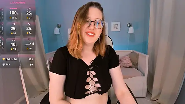 Snapshot of Charmy_Gracy chatting on September 9, 1:44 pm Charmy Gracy online show from September 9, 1:44 pm