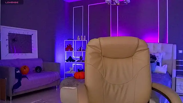 elinanortas online show from October 31, 1:40 am