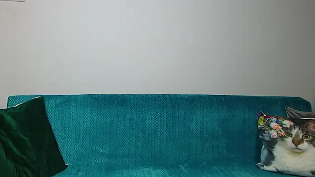 SaraDaisy online show from September 23, 5:00 pm