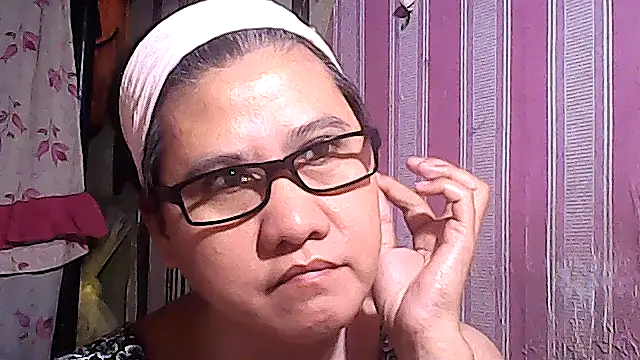 Snapshot of sweetsosie18 chatting on September 11, 6:08 pm sweetsosie18 online show from September 11, 6:08 pm