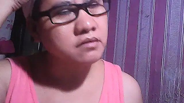 Snapshot of sweetsosie18 chatting on September 14, 6:17 pm sweetsosie18 online show from September 14, 6:17 pm
