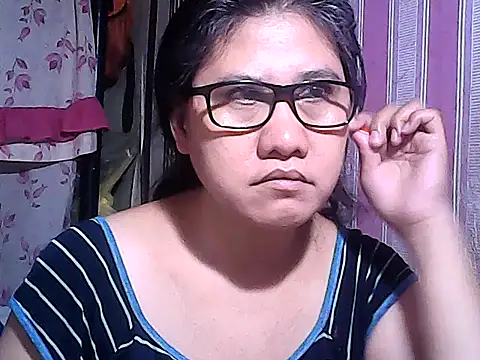 sweetsosie18 online show from November 21, 1:51 am