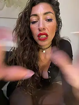 Amani thewolf online show from February 10, 6:11 pm