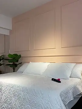 ROSE  15 online show from February 13, 12:07 pm