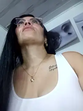 Tania mature online show from June 18, 5:51 pm