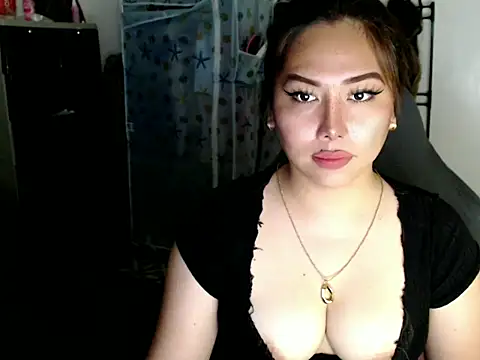 urqueendominant online show from November 18, 4:57 am