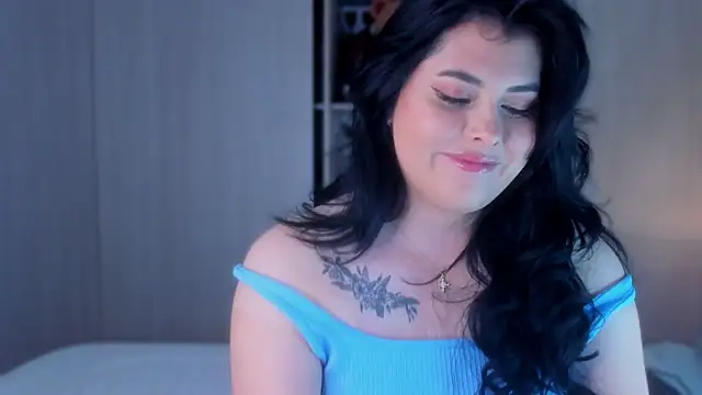 Alyaa s online show from September 13, 8:39 pm