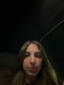 DoriDeluxe66 online show from December 1, 9:39 pm