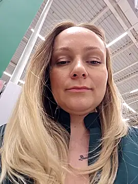 Bondgirl 013 online show from February 21, 4:51 pm