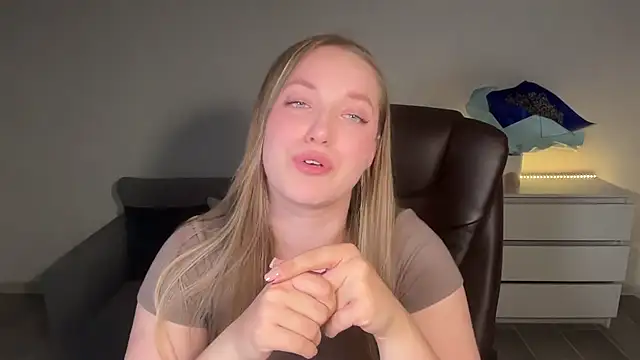 EvaMaddison online show from July 24, 9:22 pm