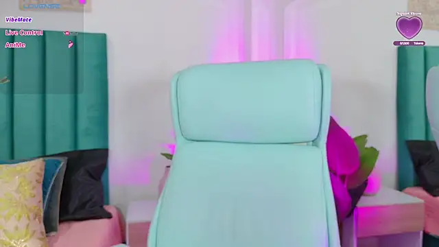 amy-thomson1 online show from April 19, 12:49 pm