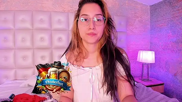 Snapshot of Abby_Sweet1_ chatting on October 1, 11:48 am Abby Sweet1  online show from October 1, 11:48 am