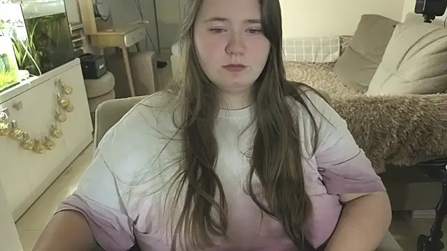 remirann  online show from January 5, 7:39 pm