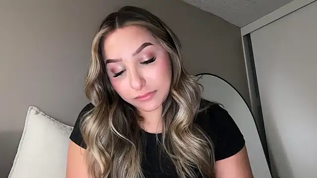 lustfulsmiles online show from May 8, 11:17 pm